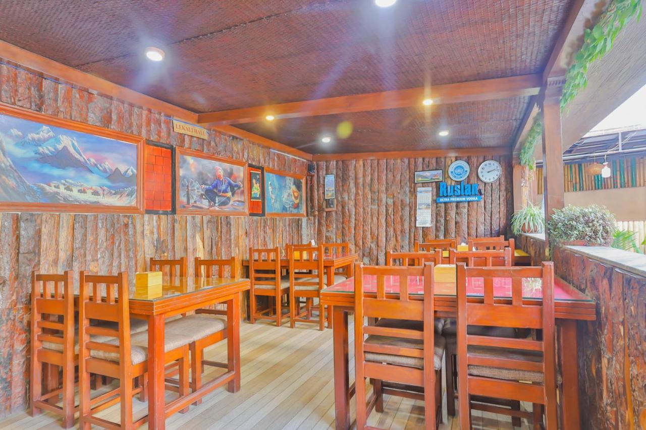 Oyo 720 Lekali Homes And Restaurant カトマンズ エクステリア 写真