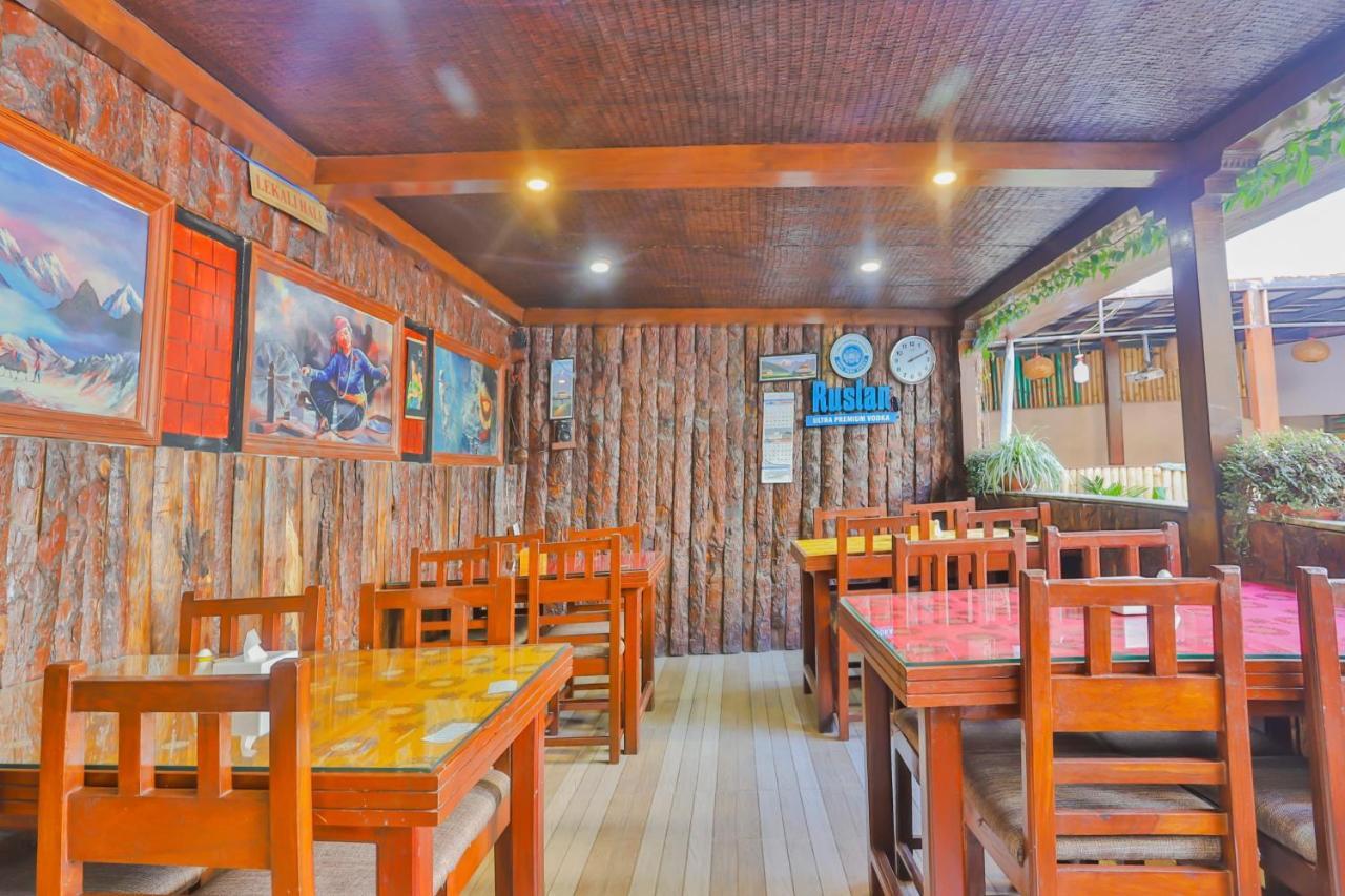 Oyo 720 Lekali Homes And Restaurant カトマンズ エクステリア 写真