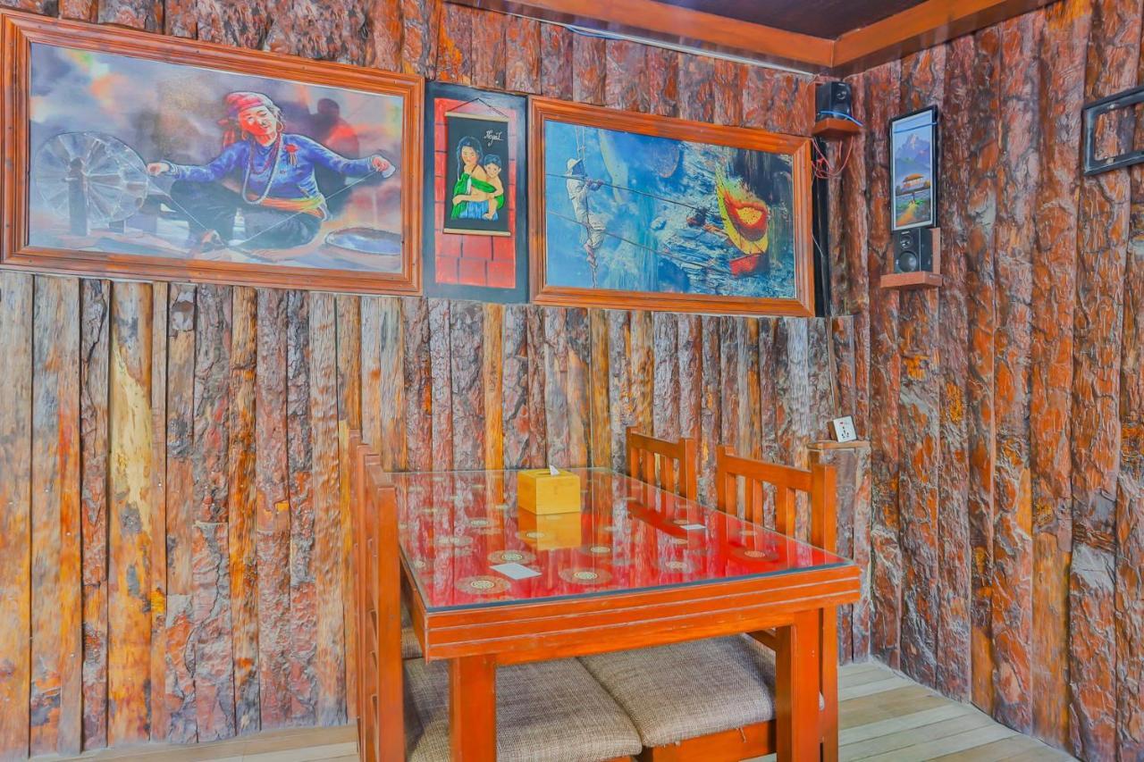 Oyo 720 Lekali Homes And Restaurant カトマンズ エクステリア 写真